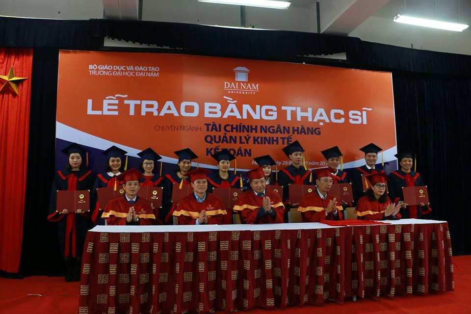 le-trao-bang-tot-nghiep-he-dao-tao-thac-si-nam-2019