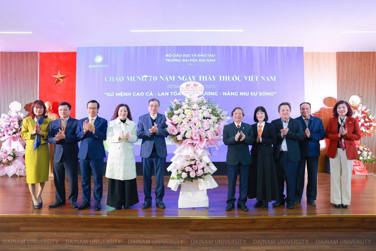 70-years-of-vietnamese-doctors-day-february-27-dai-nam-university-nurturing-skilled-and-ethical-physicians