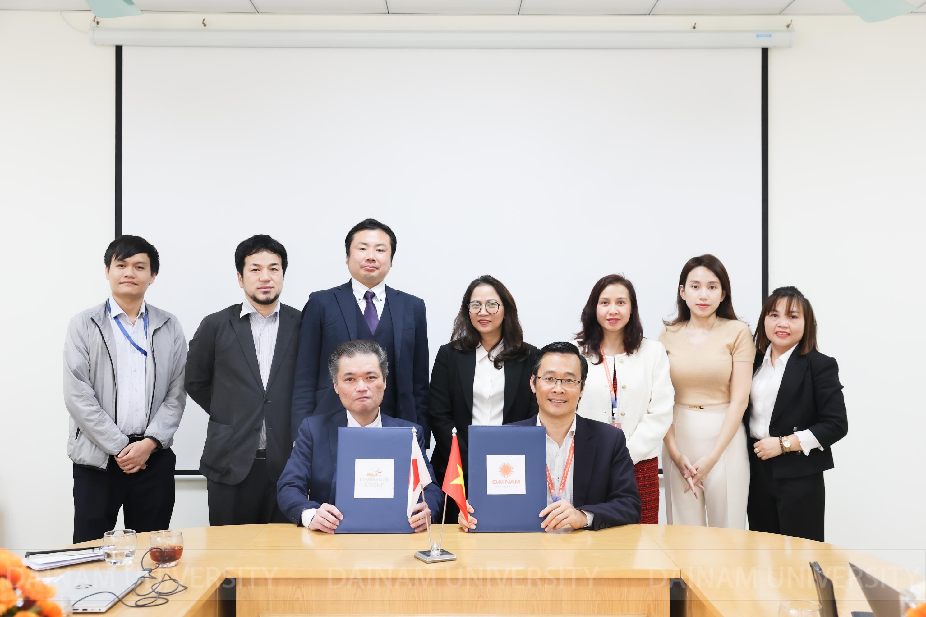 Trường Đại học Đại Nam ký kết hợp tác với Tập đoàn Rembrandt Holding đưa sinh viên sang Nhật thực tập